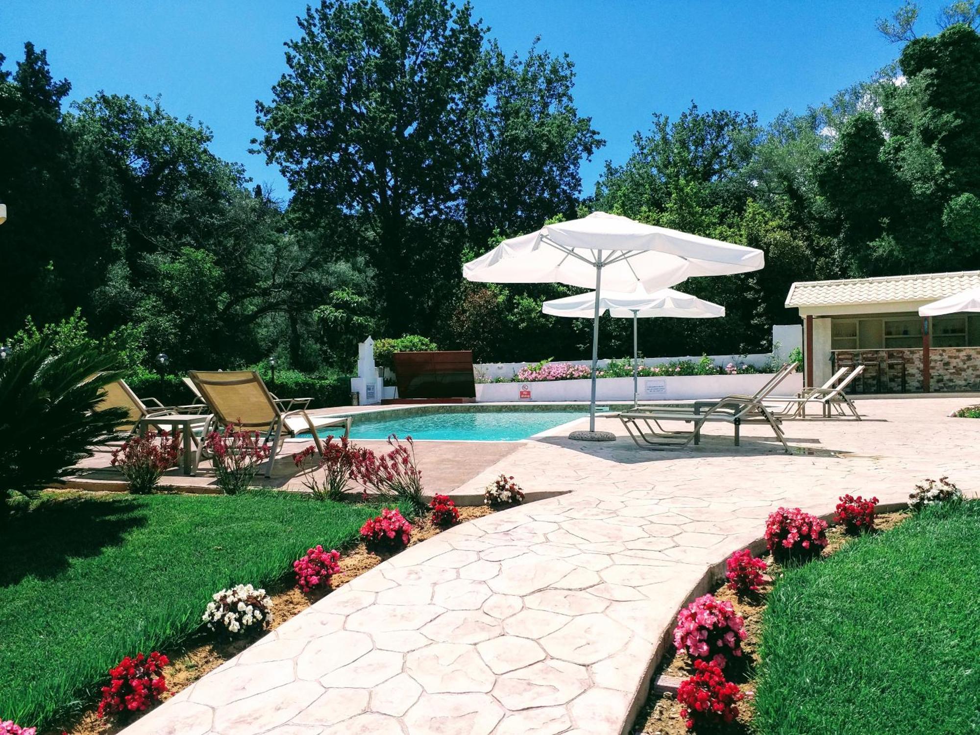 Summer Wine Friendly Resort Ипсос Экстерьер фото